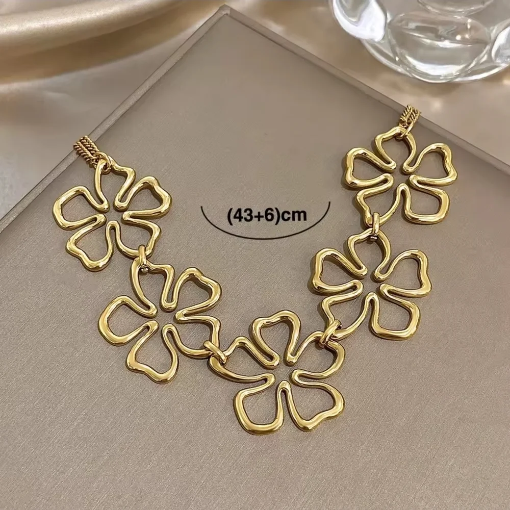 Gold Floral Link Necklace - Picture 2 of 7